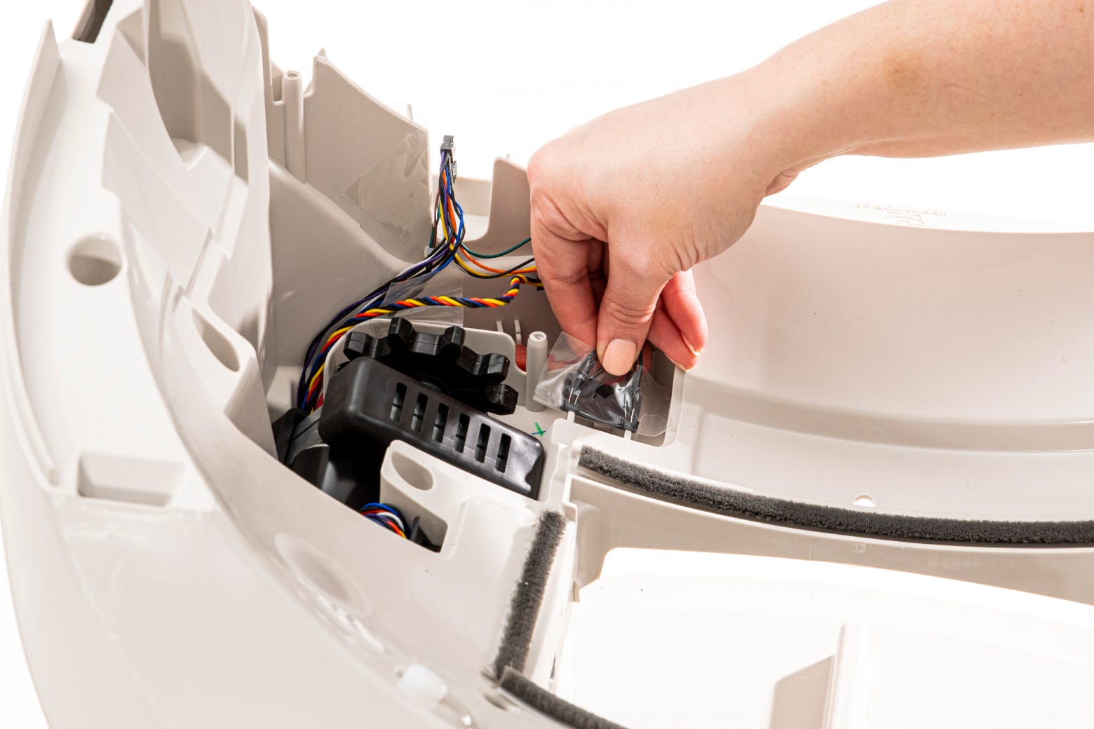 Freeing taped DFI wires from the channel