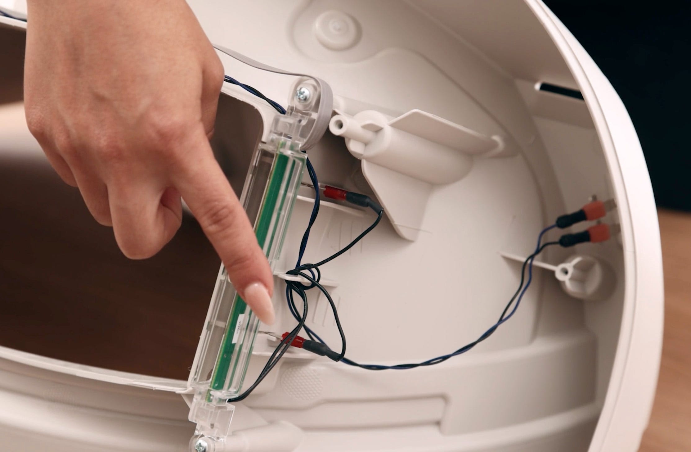 Locating pinch terminal wires on the left